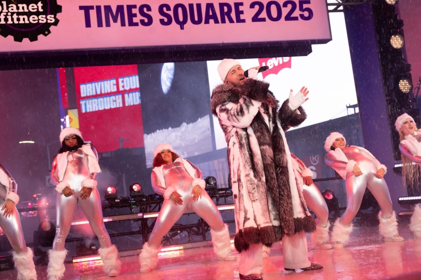 De La Ghetto en NYE 2025 en Times Square
